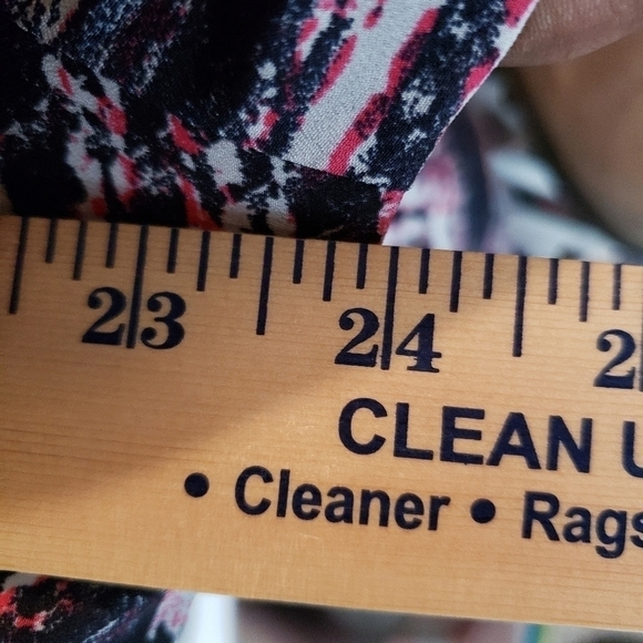 Valerie Stevens Navy and Pink VNeck Blouse Sz XL - Picture 9 of 10